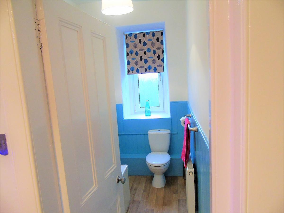 Snug - Tur Sealladh Apartment เฮเลนส์บะระ ภายนอก รูปภาพ