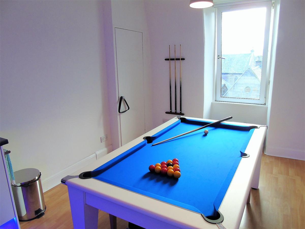 Snug - Tur Sealladh Apartment เฮเลนส์บะระ ภายนอก รูปภาพ
